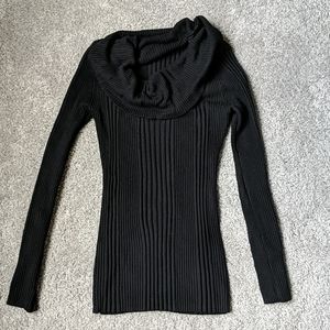 🍇4/$20 Cute black cowl neck knit
